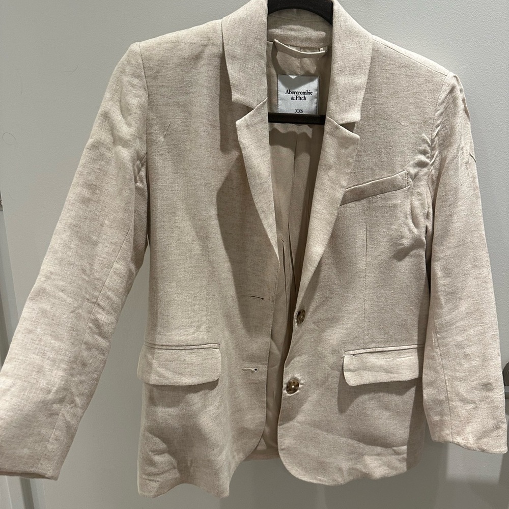 Abercrombie & Fitch Linen Blazer